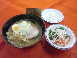 5月1日　醤油ラーメン３.JPG