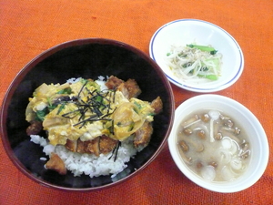 5月15日　カツ丼.JPG