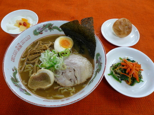 12月1日　醤油ラーメン.JPG